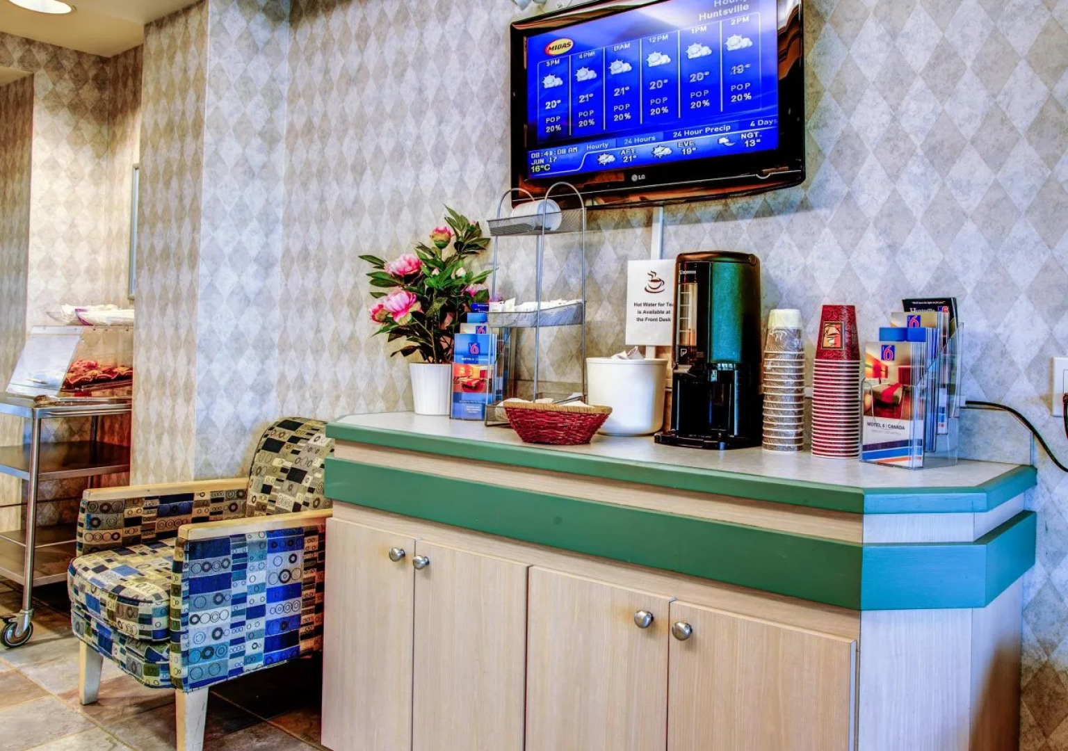 Motel 6 Huntsville, ON