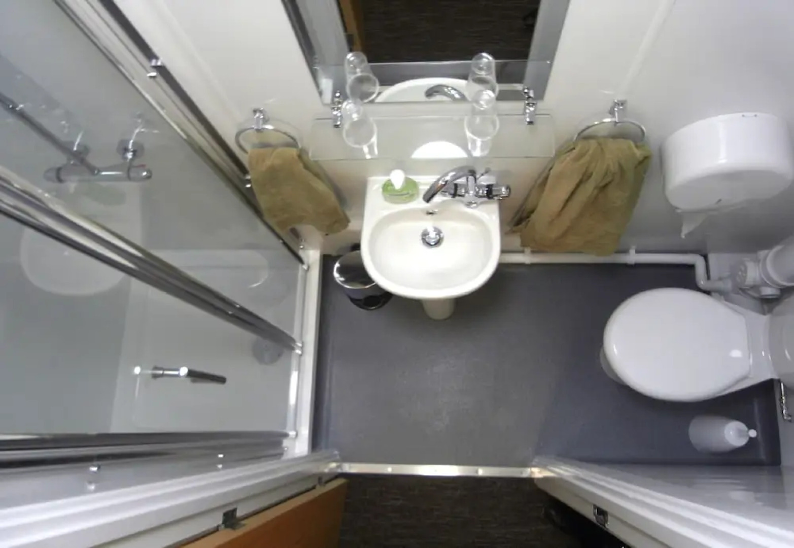 Roadking Rooms Holyhead