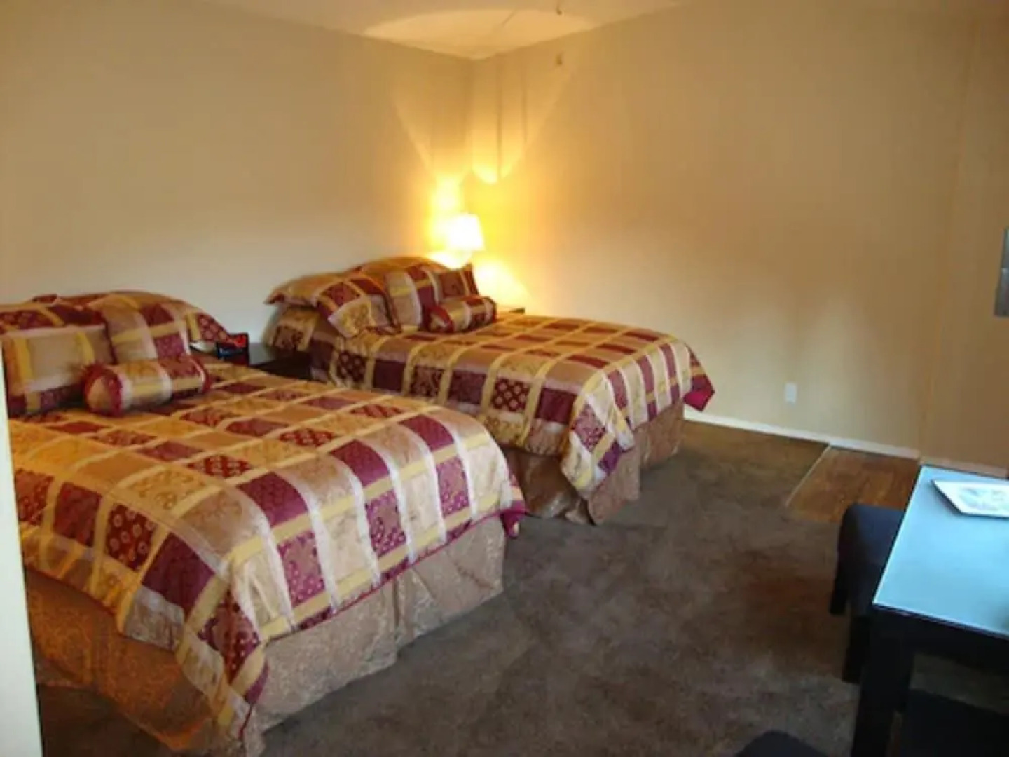 Helmcken Falls Lodge