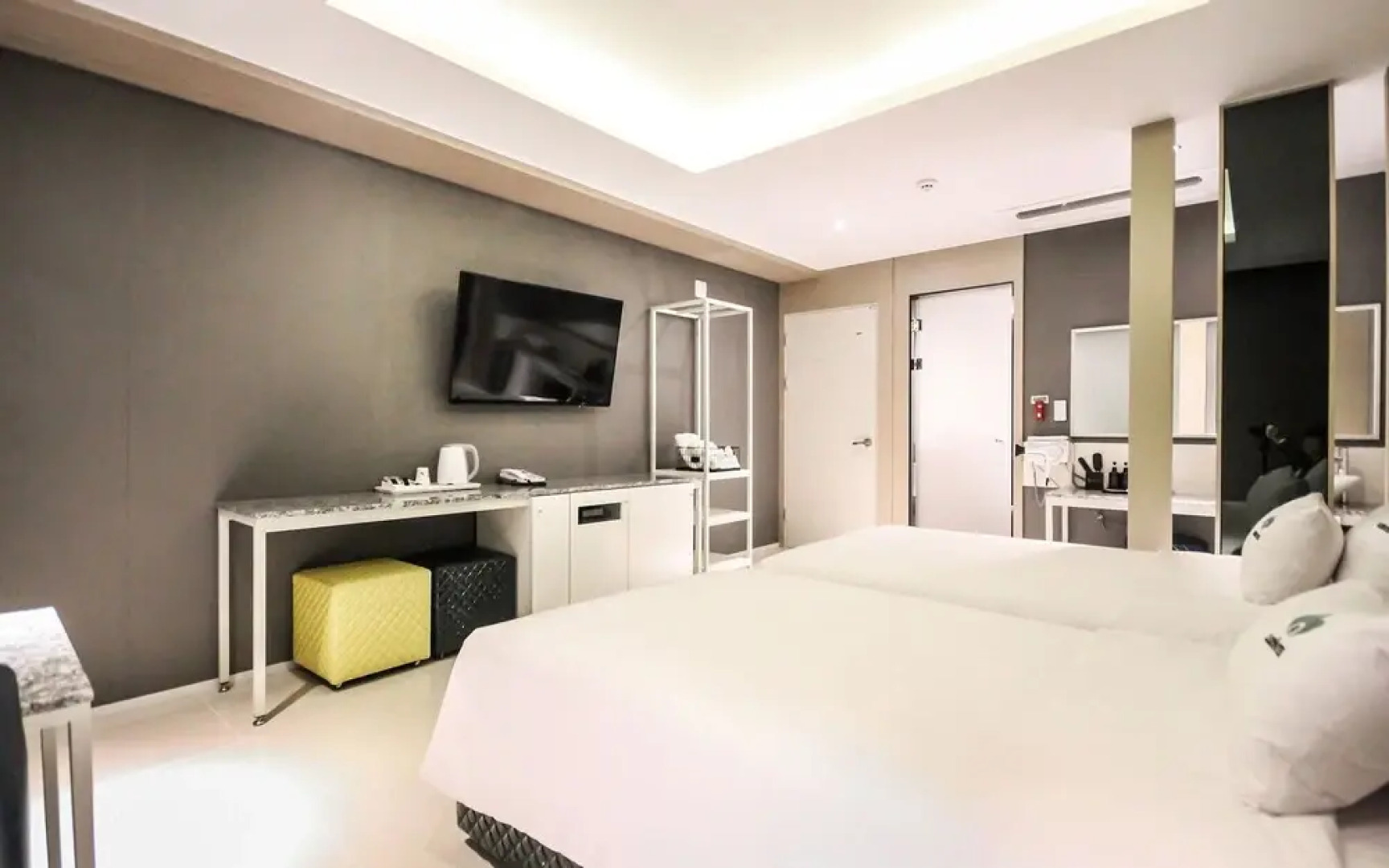 Yeongdeok Gangguhang Cloud Hotel