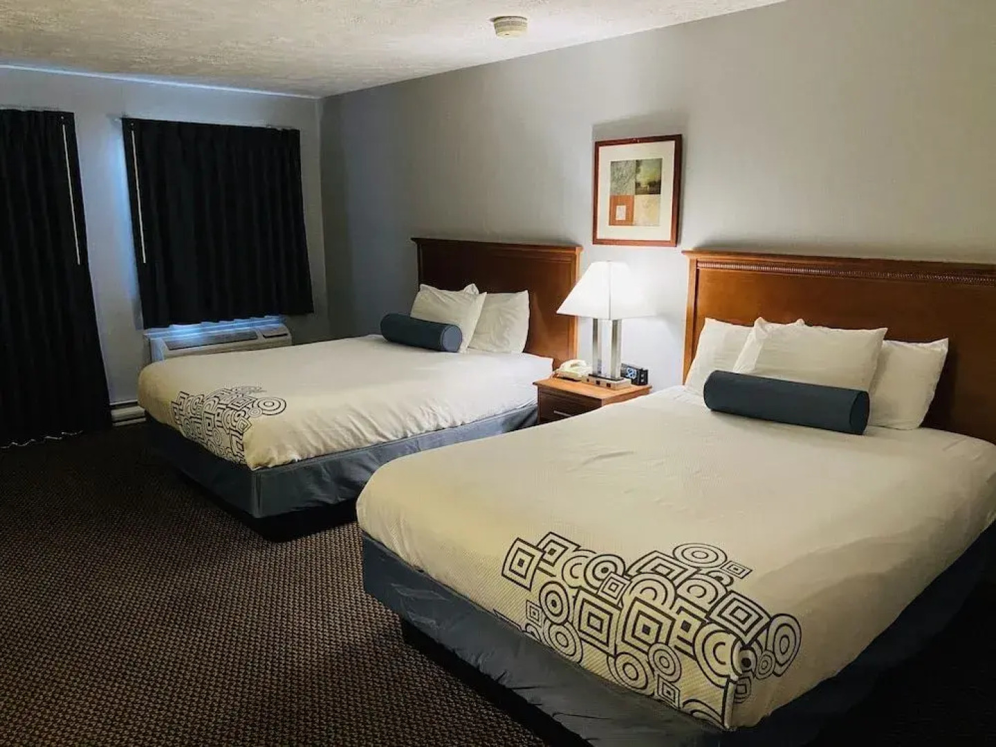 Fleetwood Inn & Suites