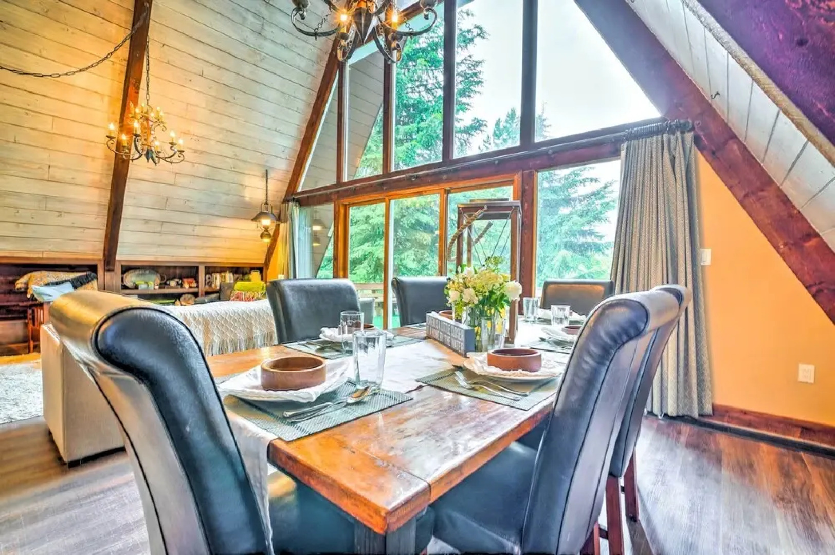 Cascade A-frame Cabin w/ Lake Views!