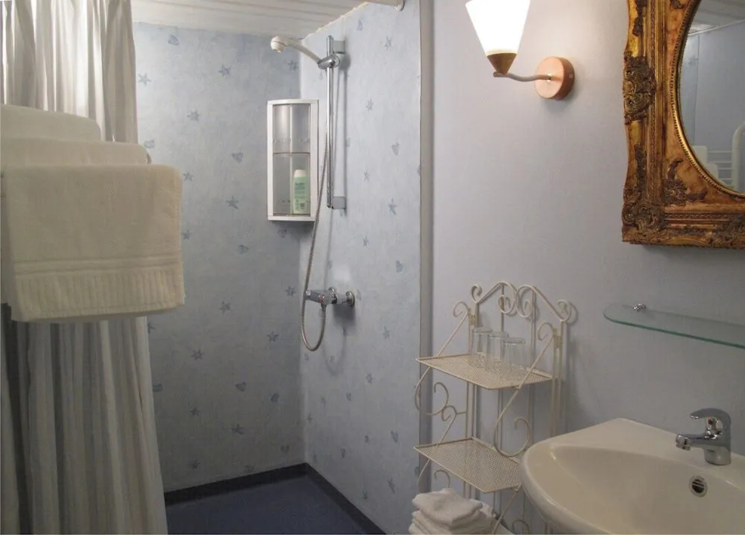 Villa Luna Breakfast Hotel