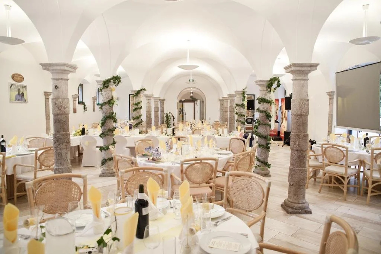 Ferienwohnungen Schloss Wasserleonburg