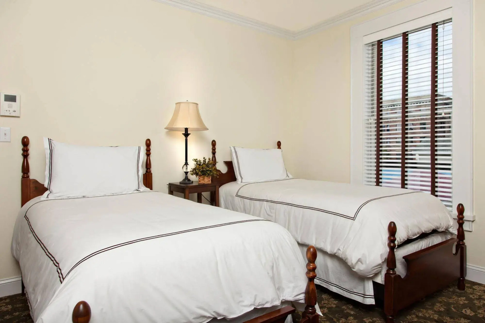 The Guest House Inn on Courthouse Square