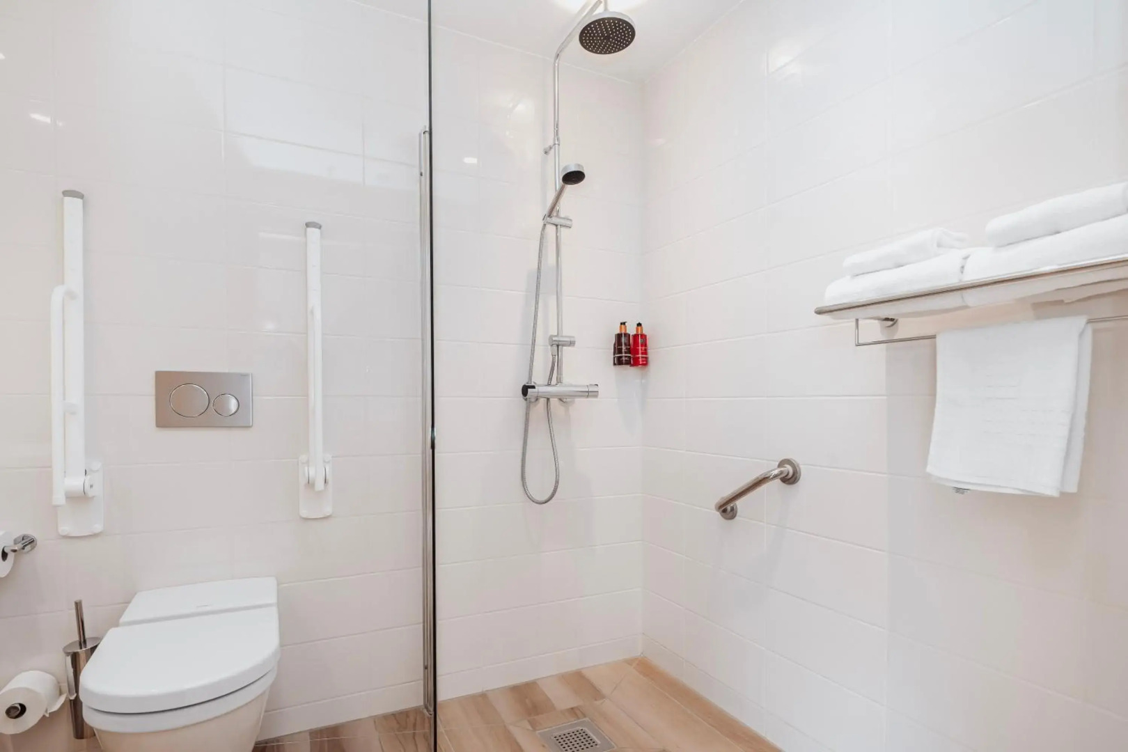 Wood Hotel by Frich's