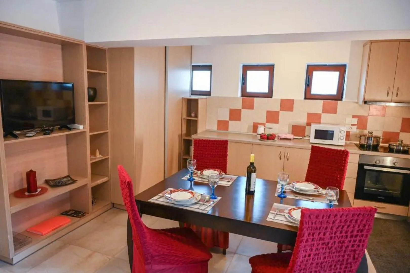 ΑΡΙΩΝ Village & Suites