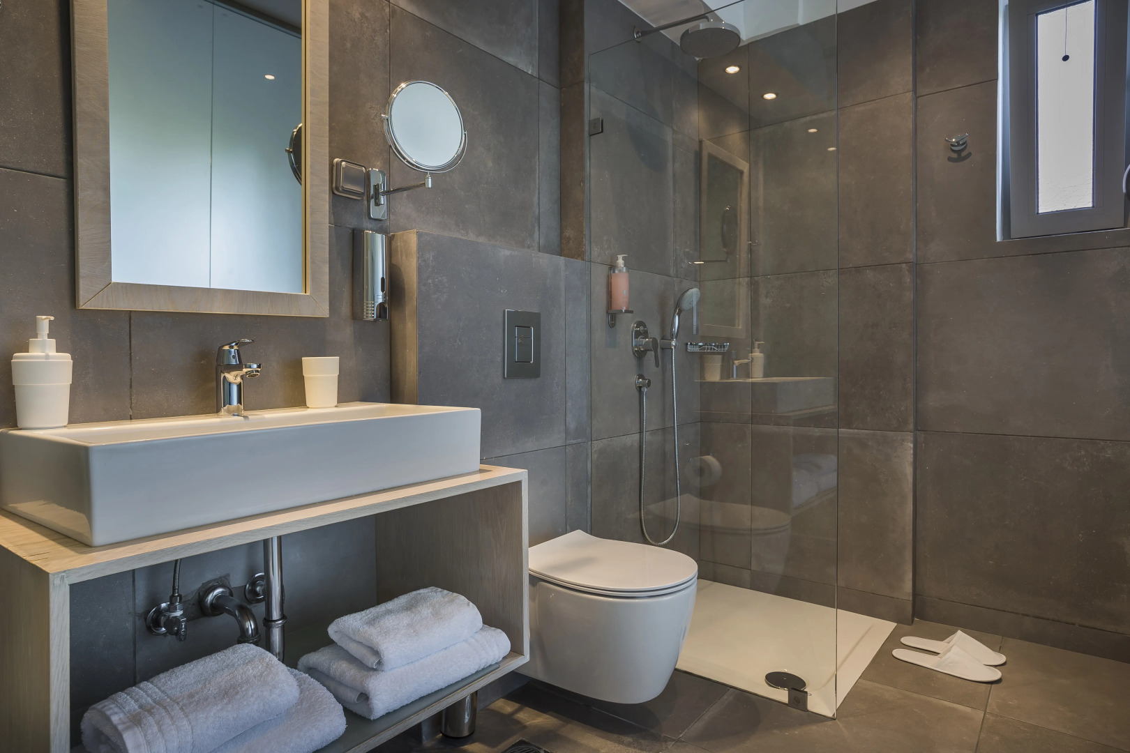 Astra Village Hotel Suites