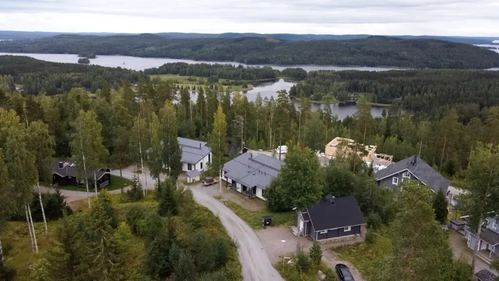 Spacious 2BR Cabin at Riihivuori Peak