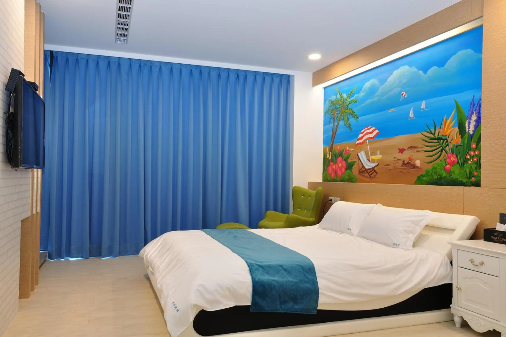 Qian Qian Riverside B&B