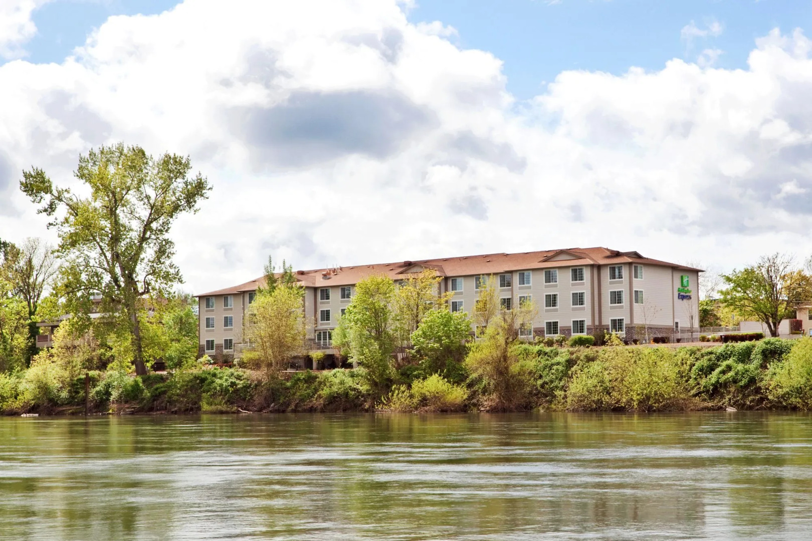 Holiday Inn Express Corvallis-On the River by IHG