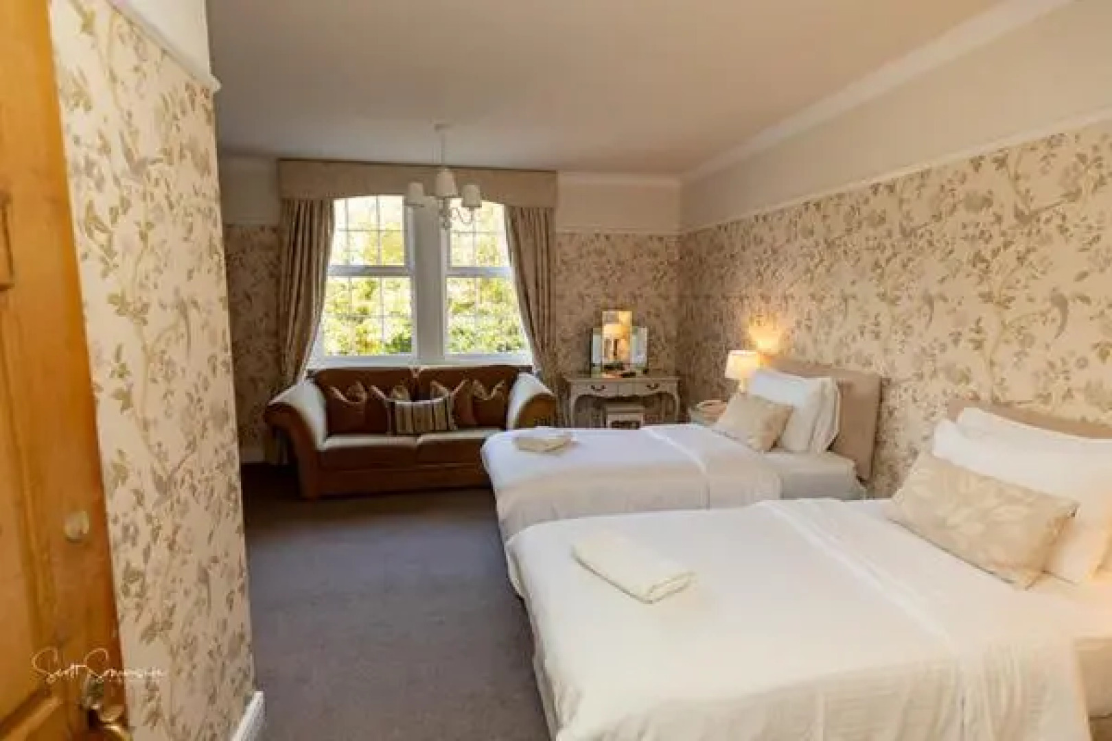 Singleton Lodge Country House Hotel