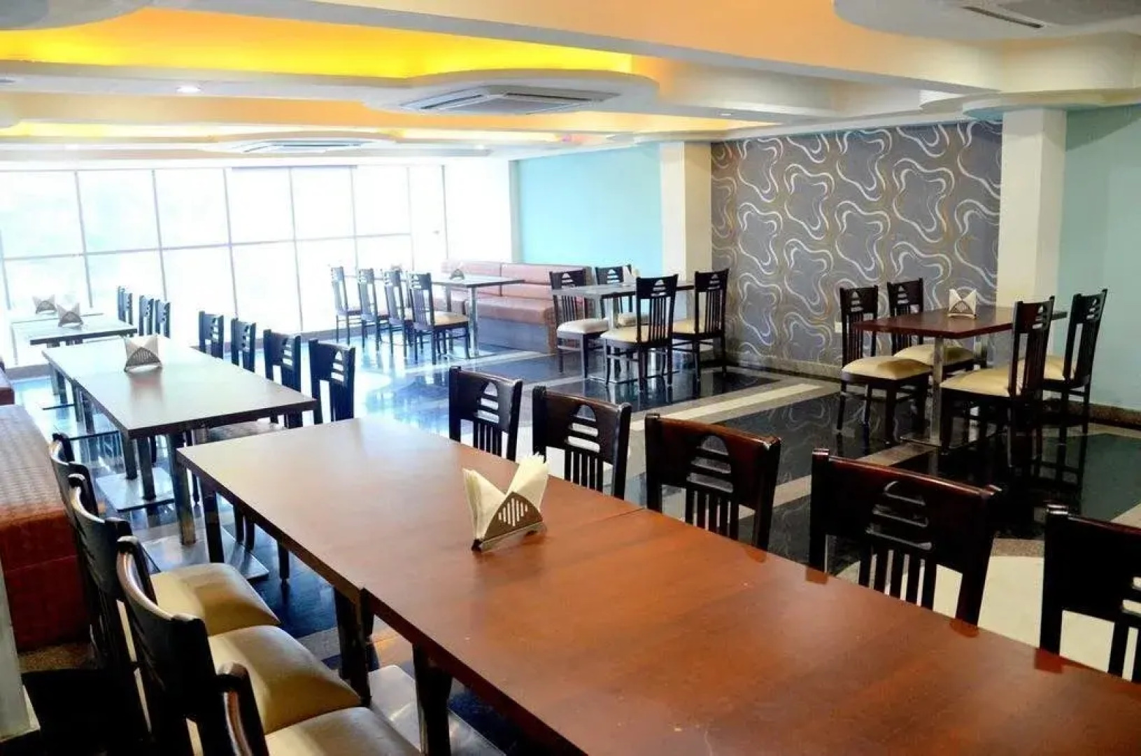 Hotel Geetika Galaxy