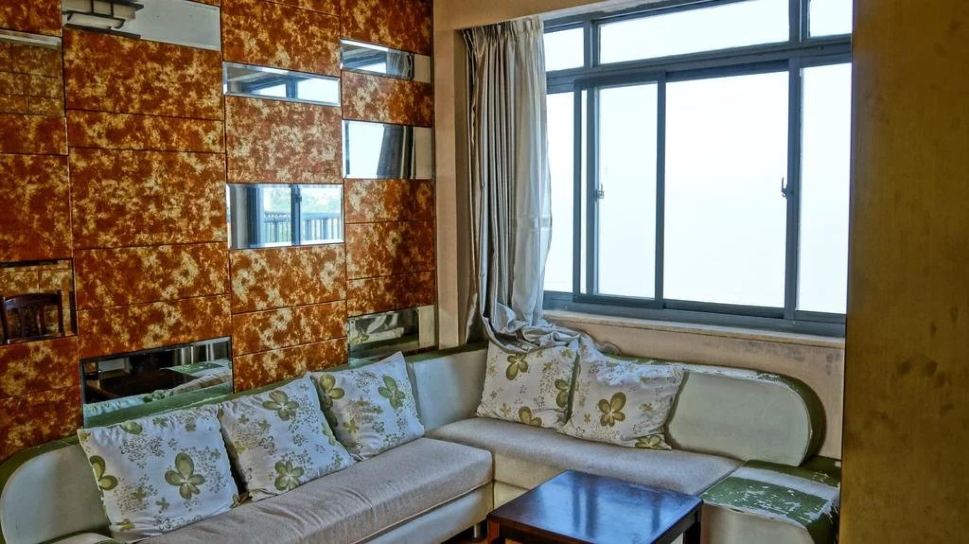 Liandao Tenglong Jujia Hotel