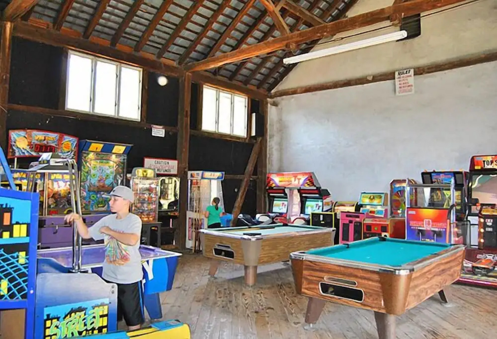 Robin Hill RV Resort & Campground - Caravan Park