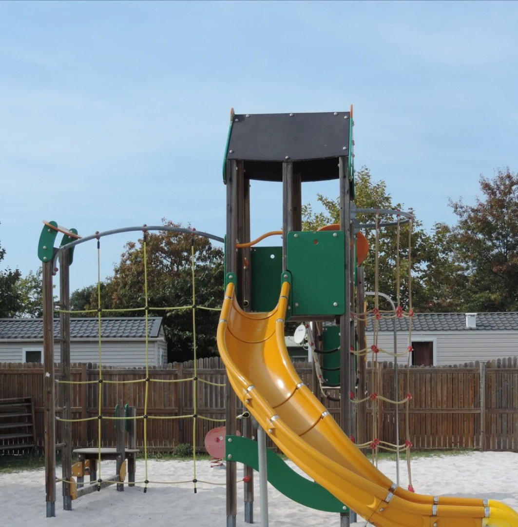 Bungalow With 2 Bedrooms in Gastes, With Shared Pool, Enclosed Garden and Wifi