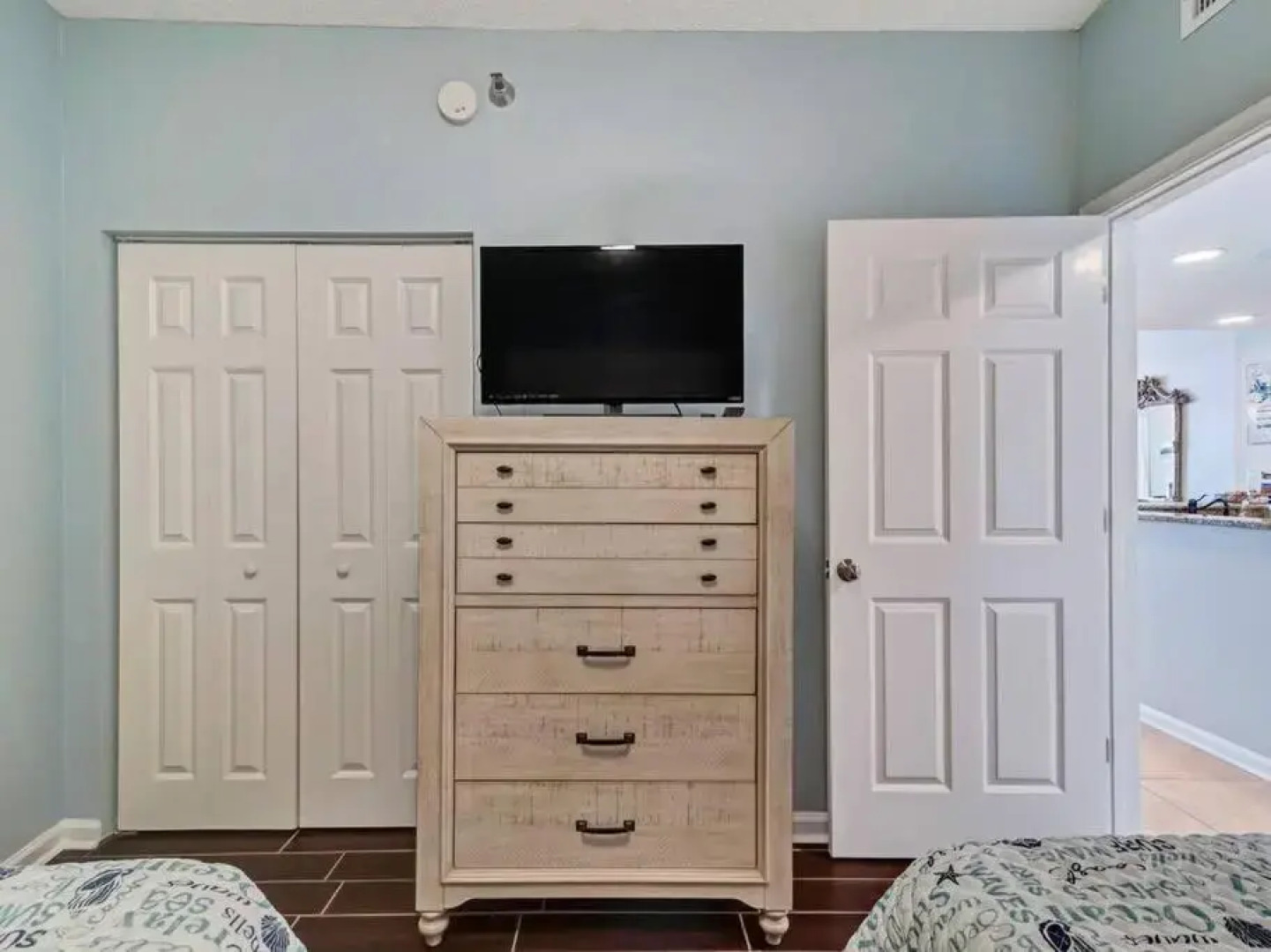 The Beach Club Doral 306 - Spacious Beachfront Condo!