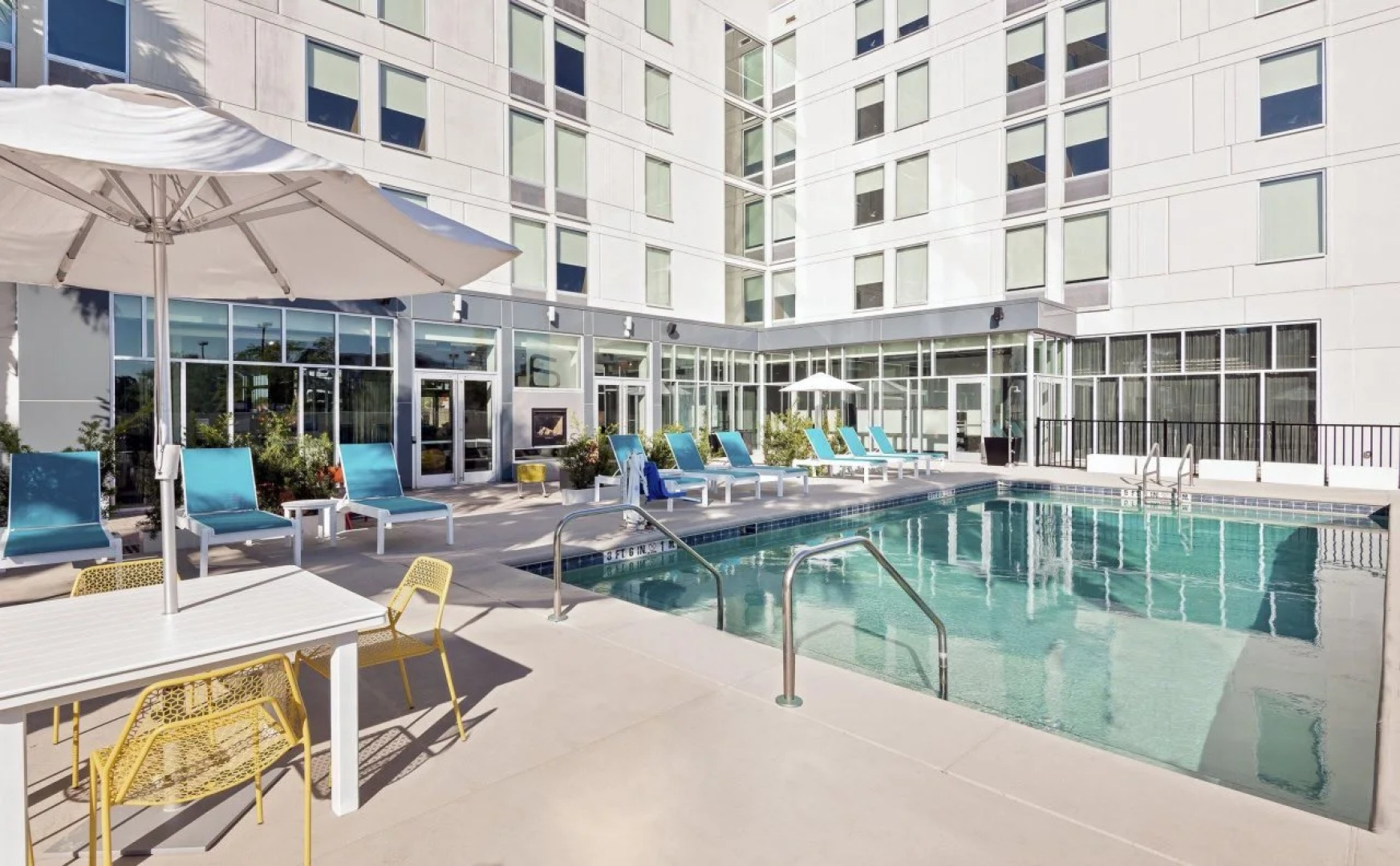 Aloft Jacksonville Airport