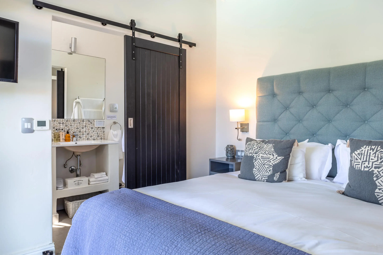 Whale Rock Luxury Lodge