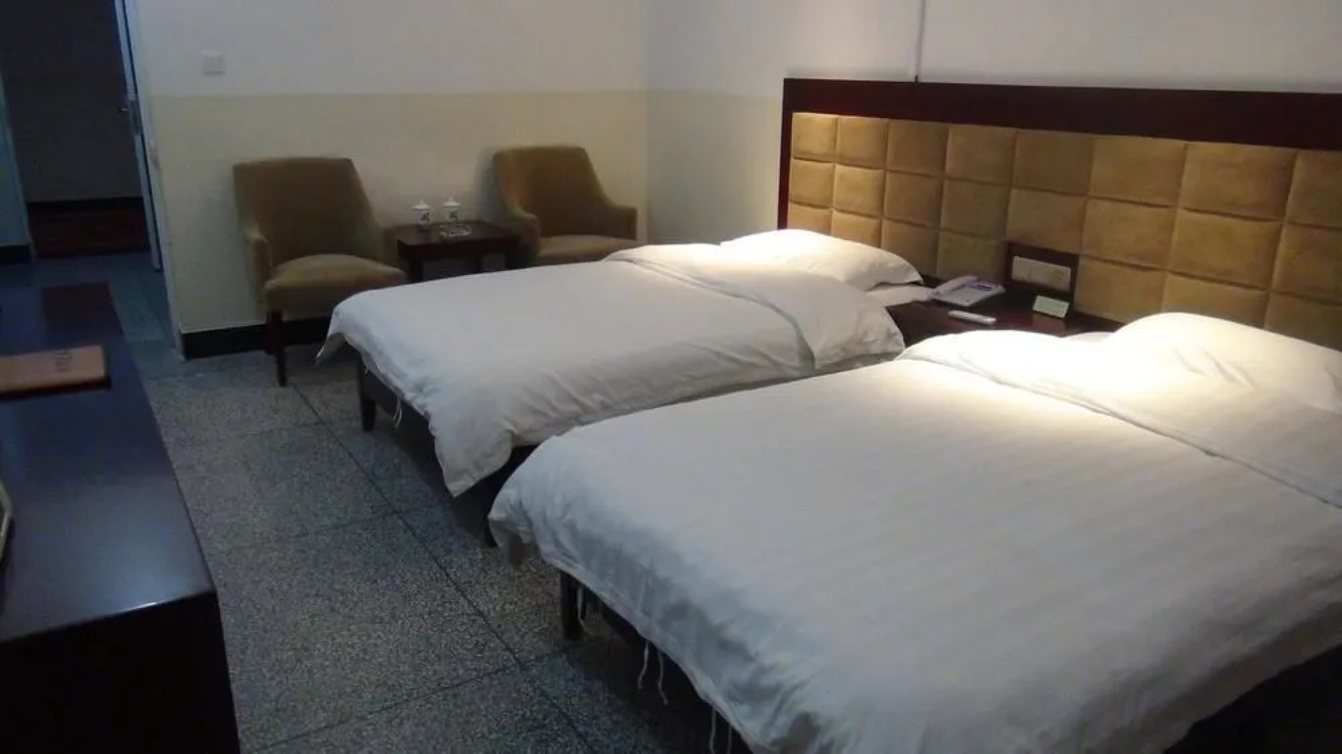 Hongcai Qianziyuan Hotel