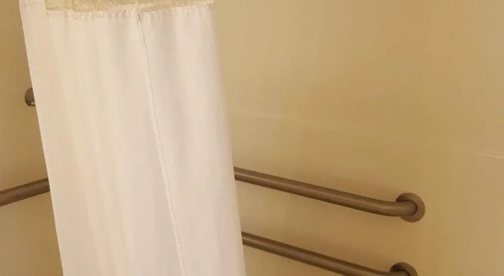 Flat Creek Inn And Suites