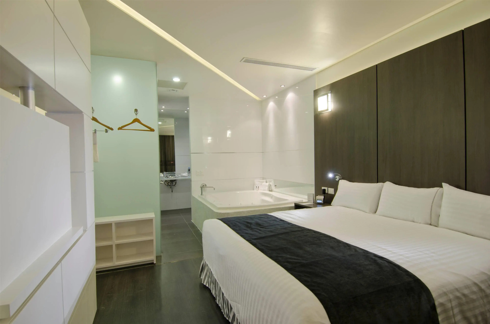 Ramada Encore by Wyndham Guadalajara Sur