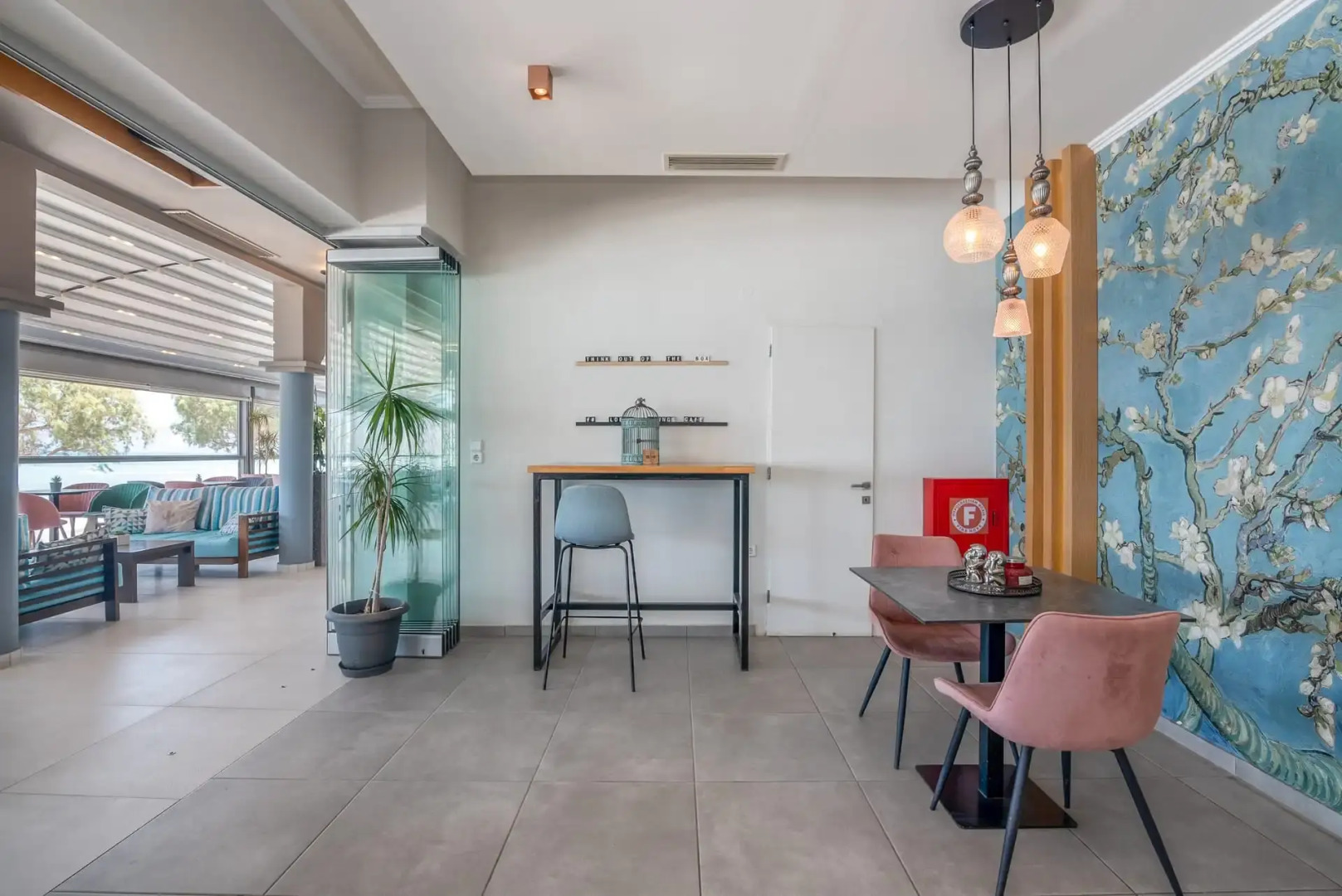 Christina Beach Hotel