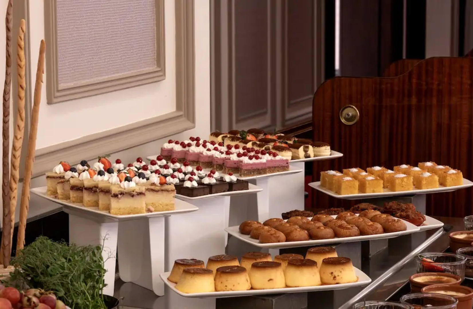 GoldenEye Hotel & Casino