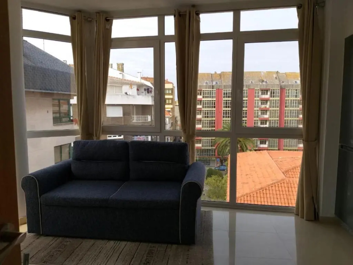 Apartamento en Ribeira(centro) 4* planta