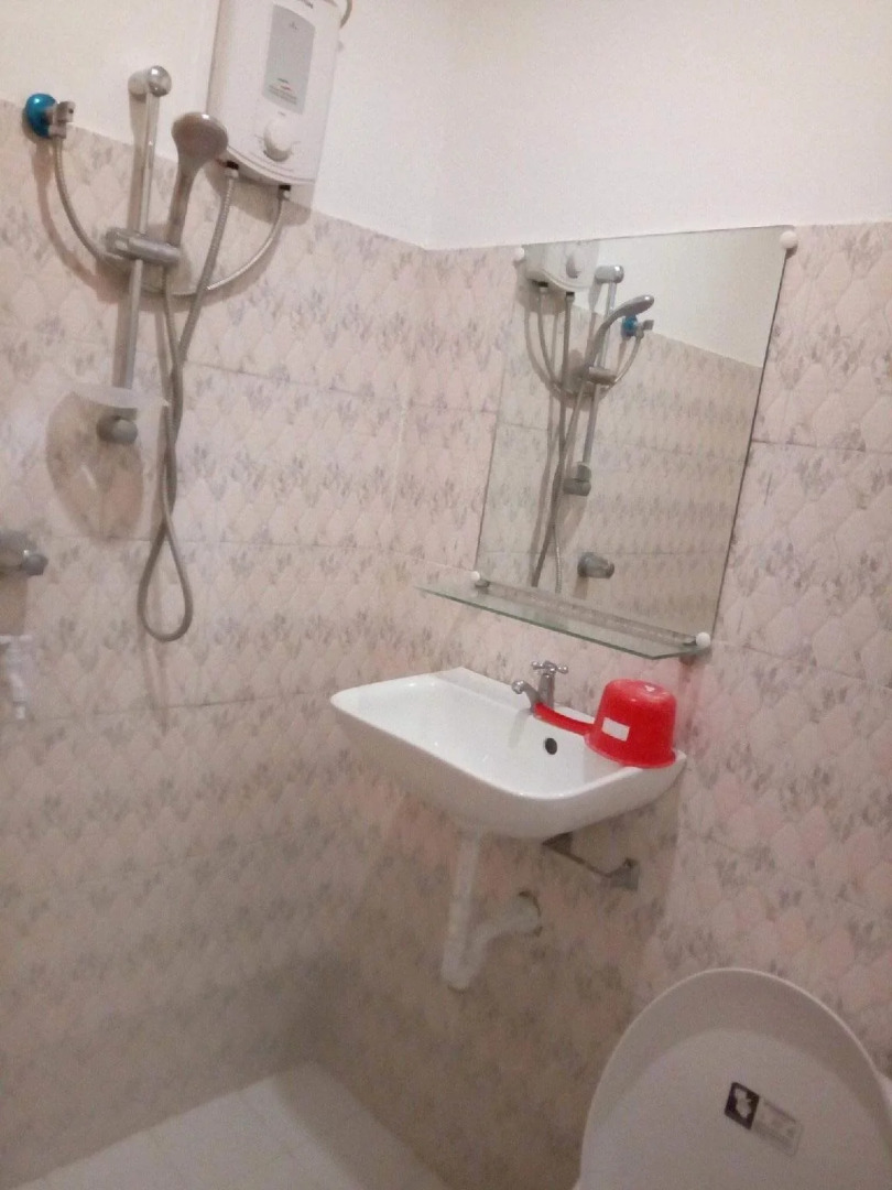 Luna Oslob Travellers Inn