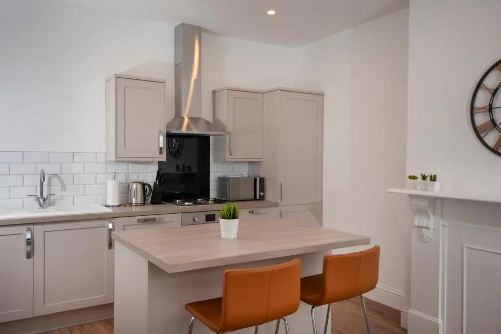 Beautiful 1 Bedroom Apartment in Hereford House