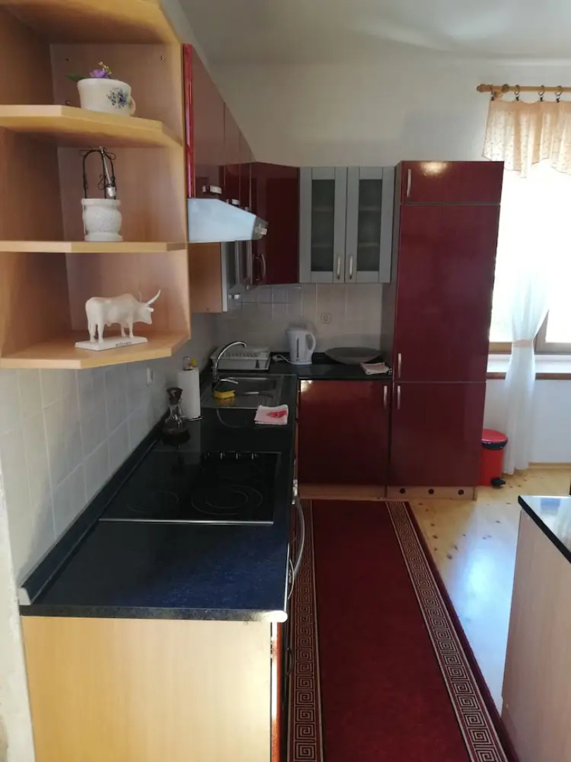 Villa Valeta 500 Meters From the Beach