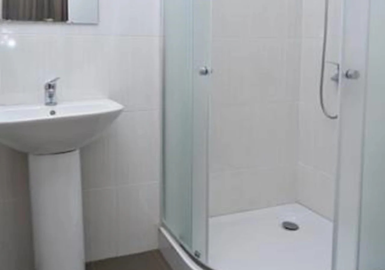 Сити Отель (City Hotel)