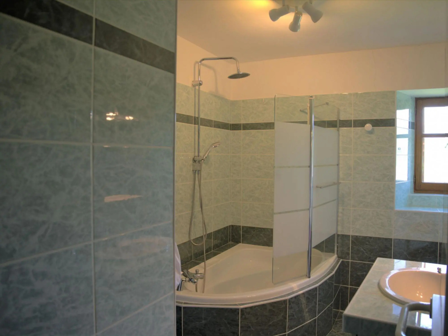 Restful Villa in Largentiere With Swimming Pool