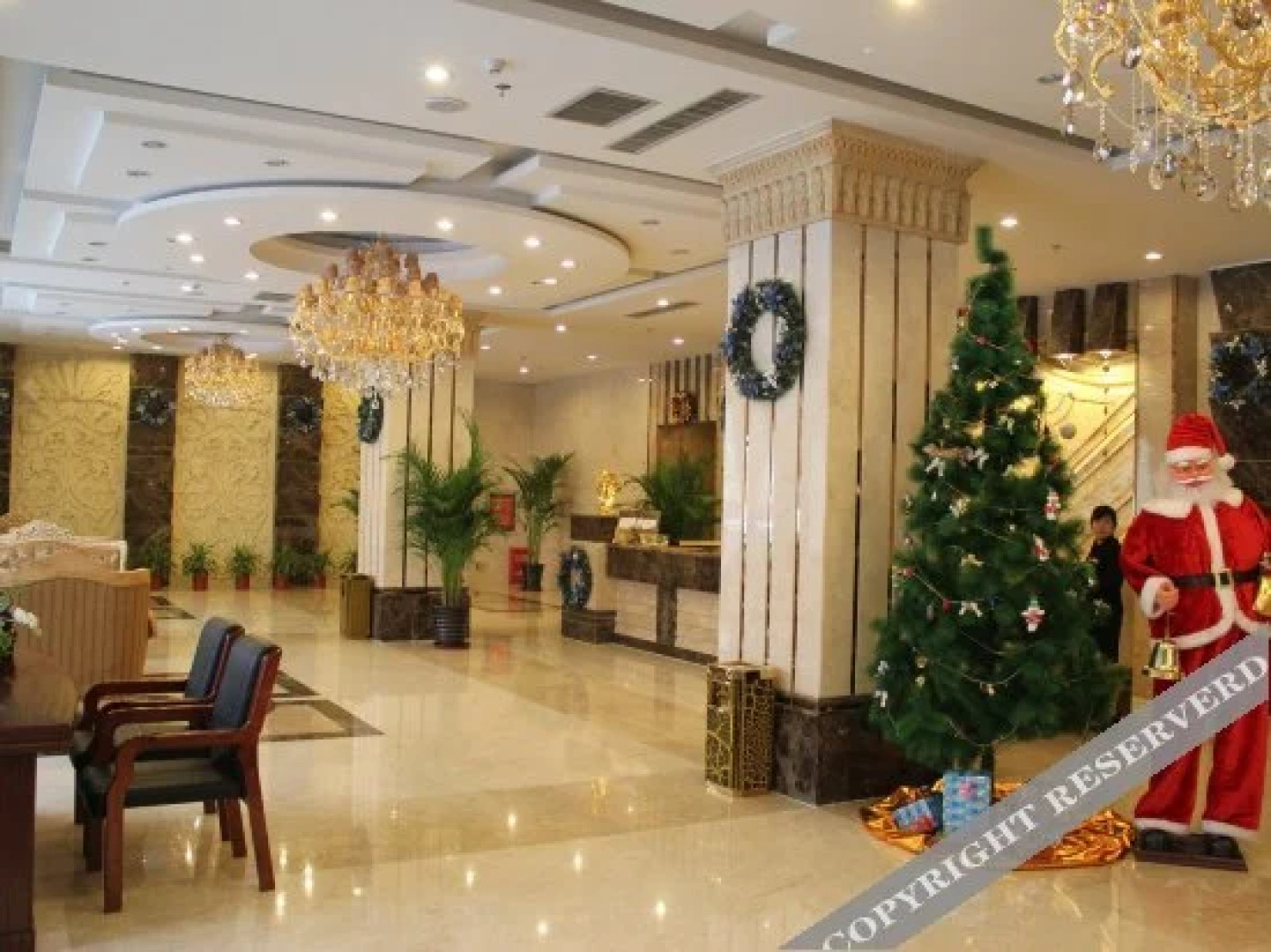 Universal House Haiyi Hotel