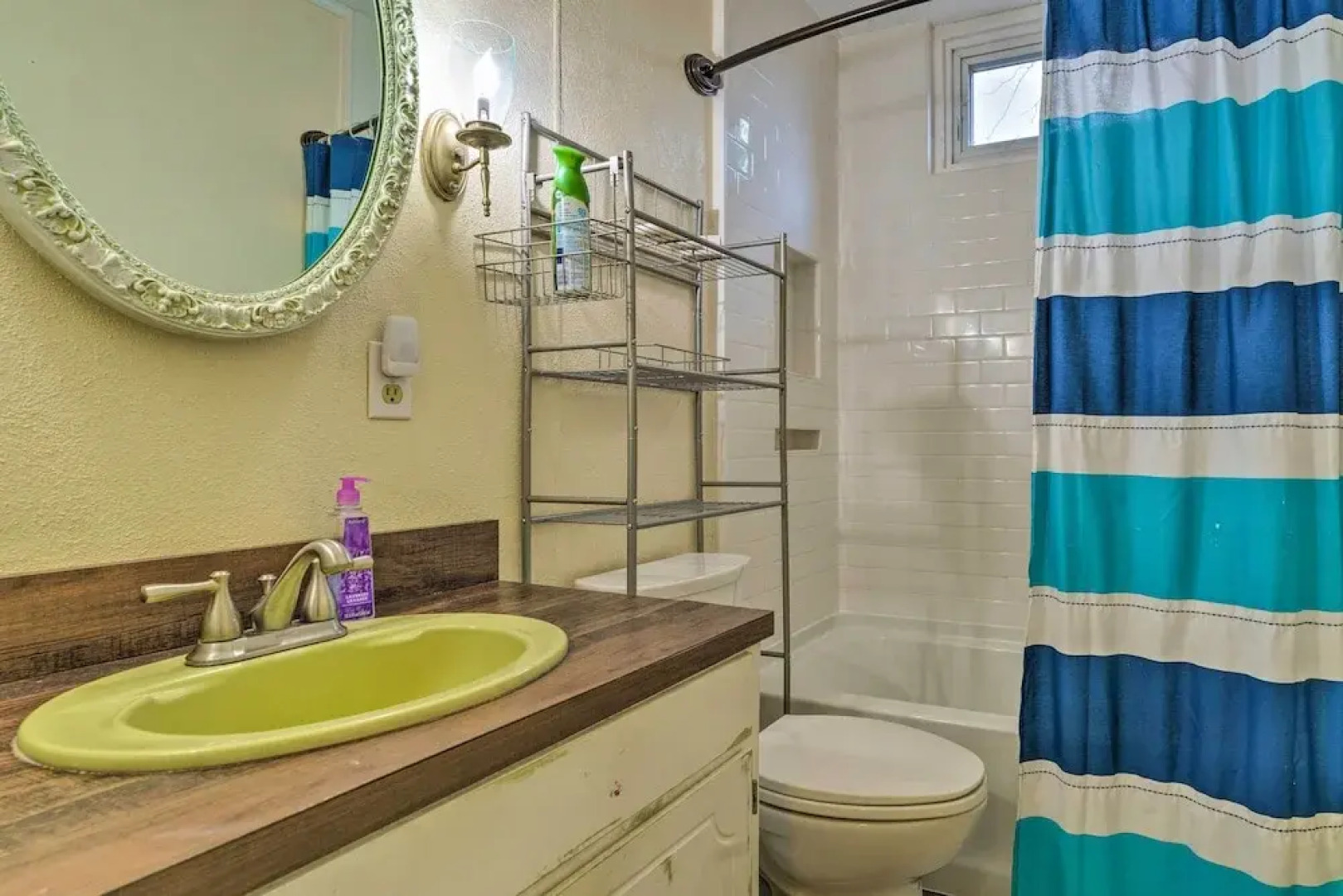 14 Mi to Beech Mountain: Home w/ Grills!