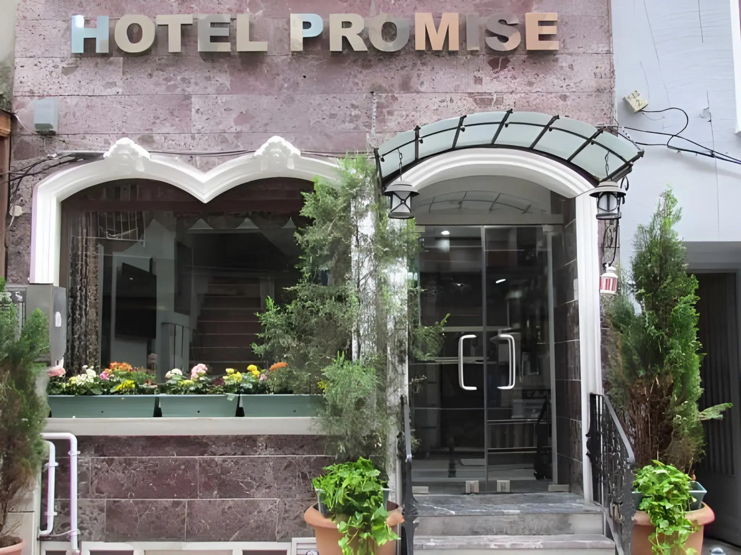 Hotel Promise