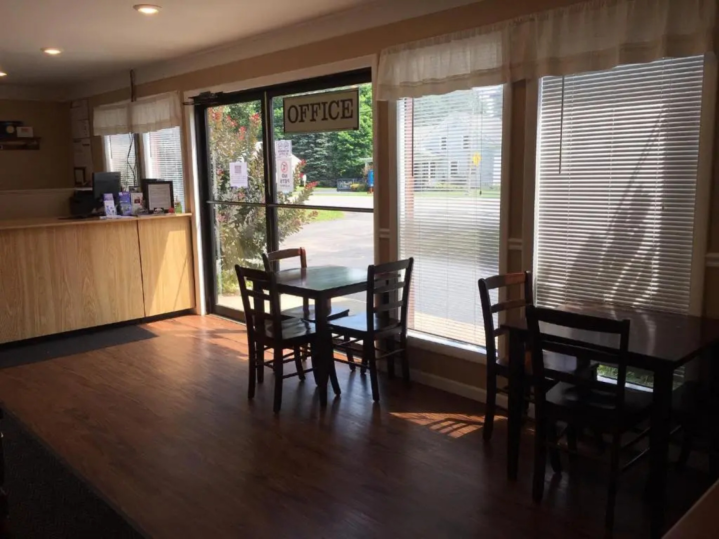 Red Carpet Inn and Suites Cooperstown