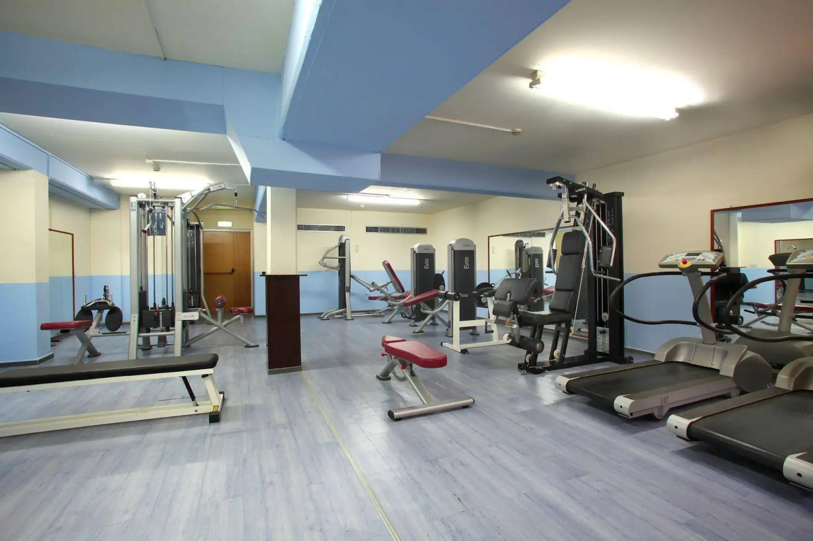 Отель Kapetanios Odysseia