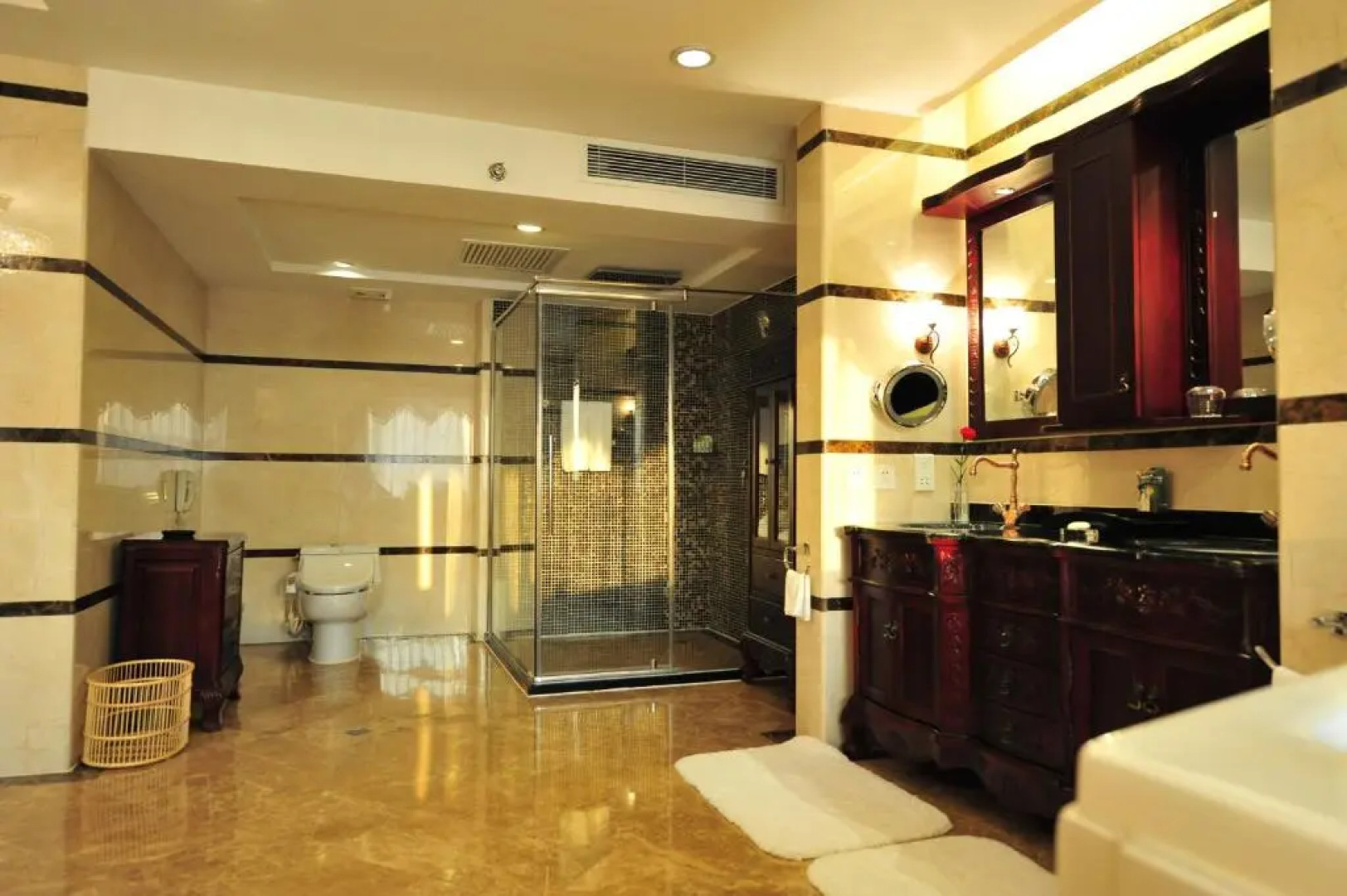 Yun-Zen Century Hotel