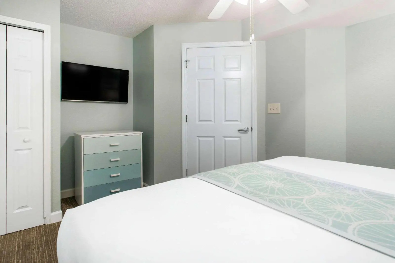 Bluegreen Vacations Horizon at 77th, an Ascend Res