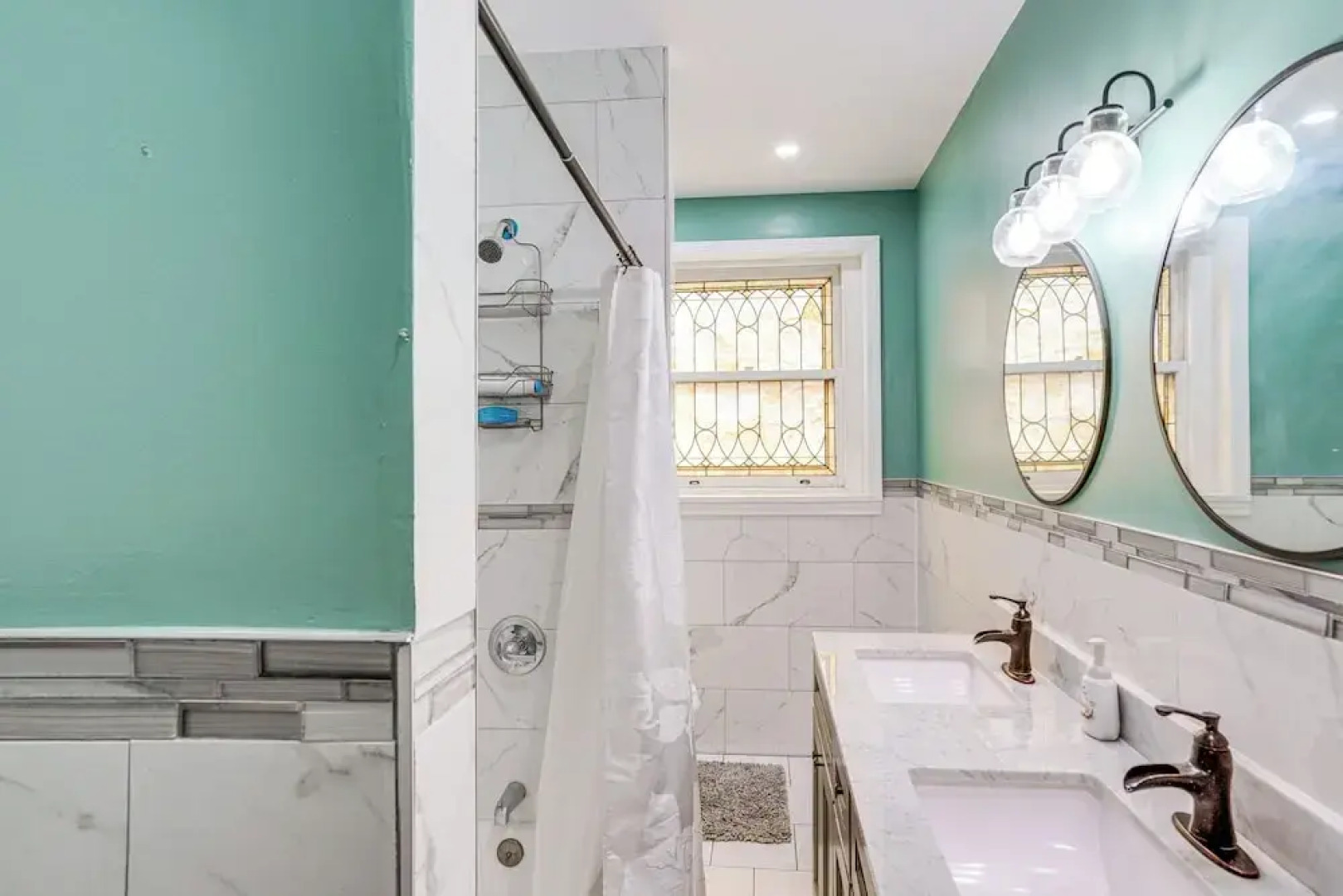 Steps to Union College: Home w/ Shared Yard!