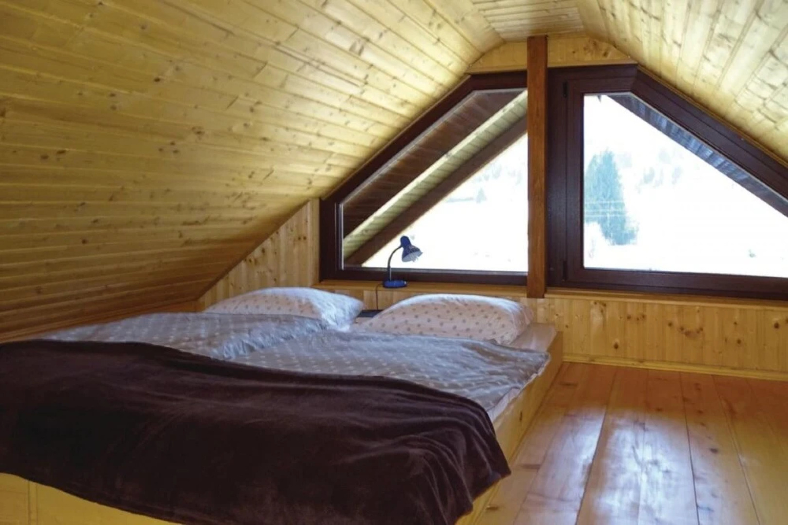 Family Friendly Kra Evec Lodge