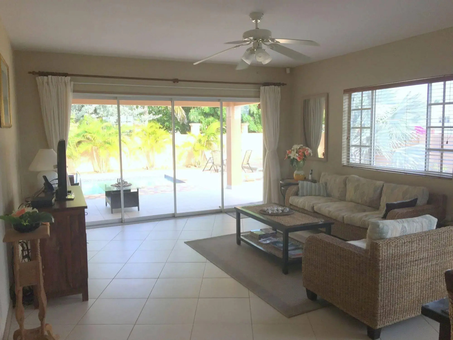 Aruba Dream Vacation Homes