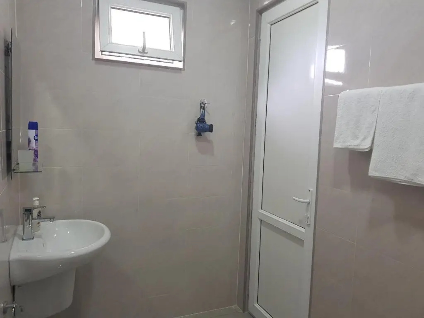 White House in Kakheti Eniseli