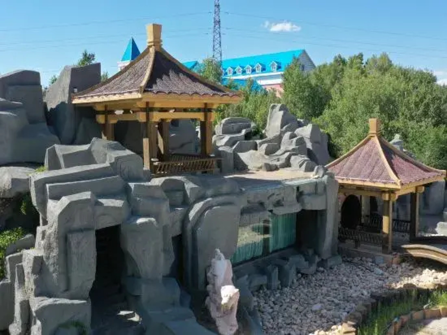 Bu'erjin International Hotel