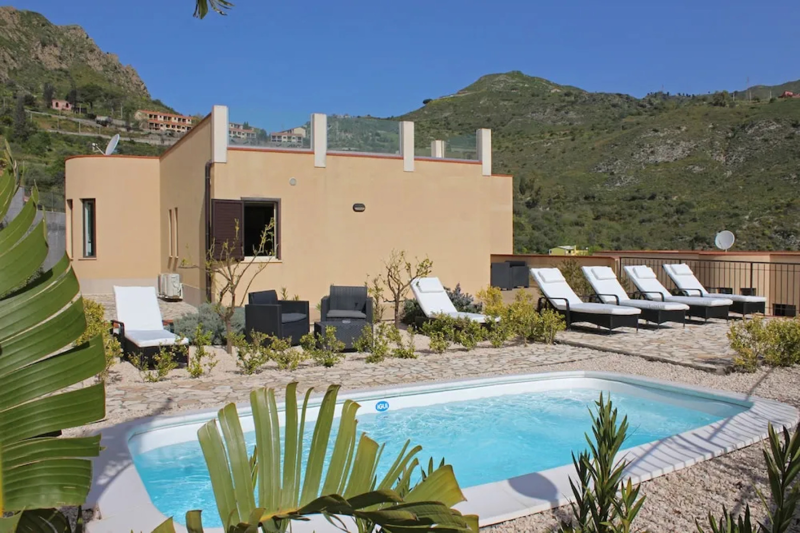 Villa Nina Apartments