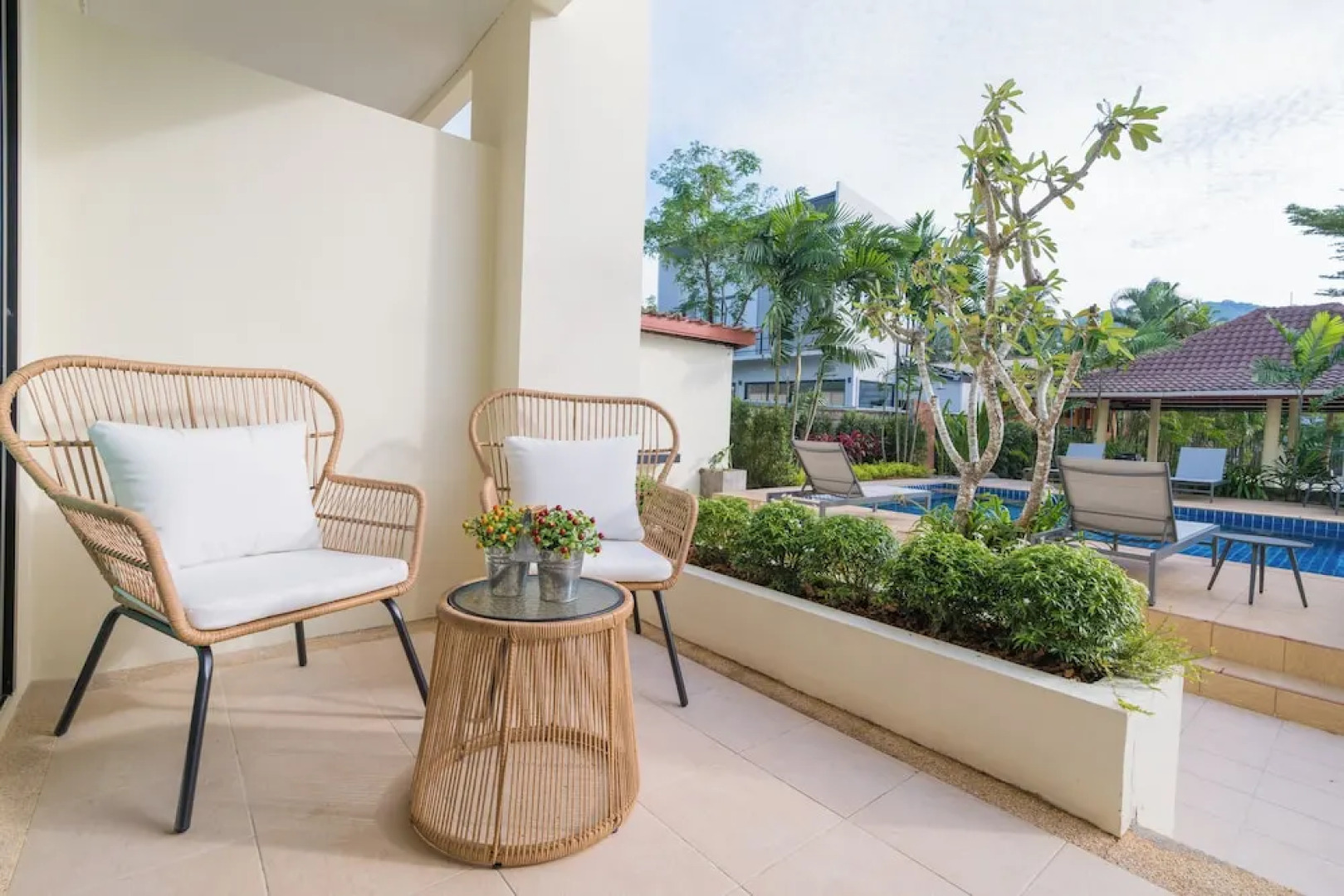 Hill Myna Holiday Park & Cafe