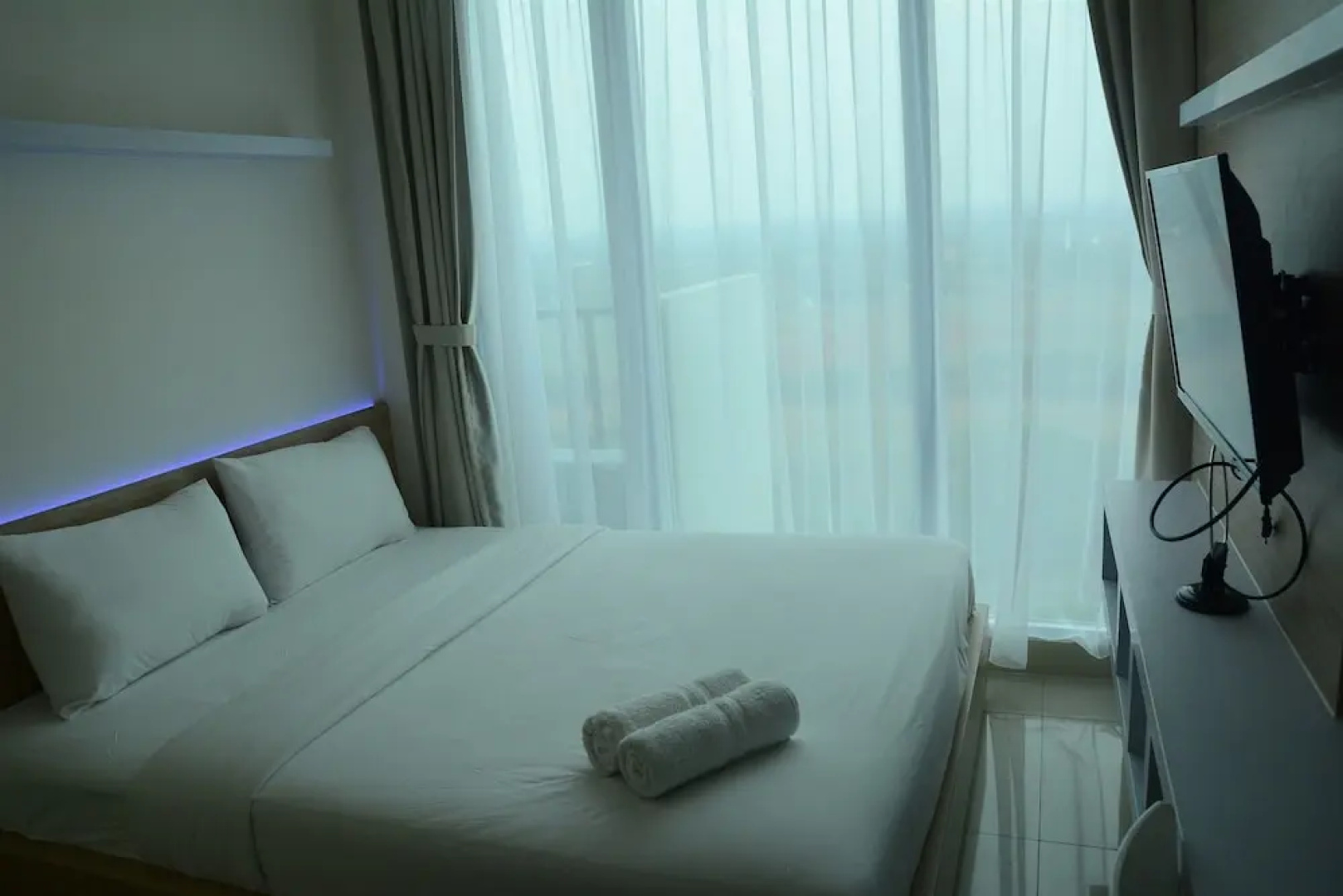 Brand New Studio Tree Park Apartment near ICE BSD