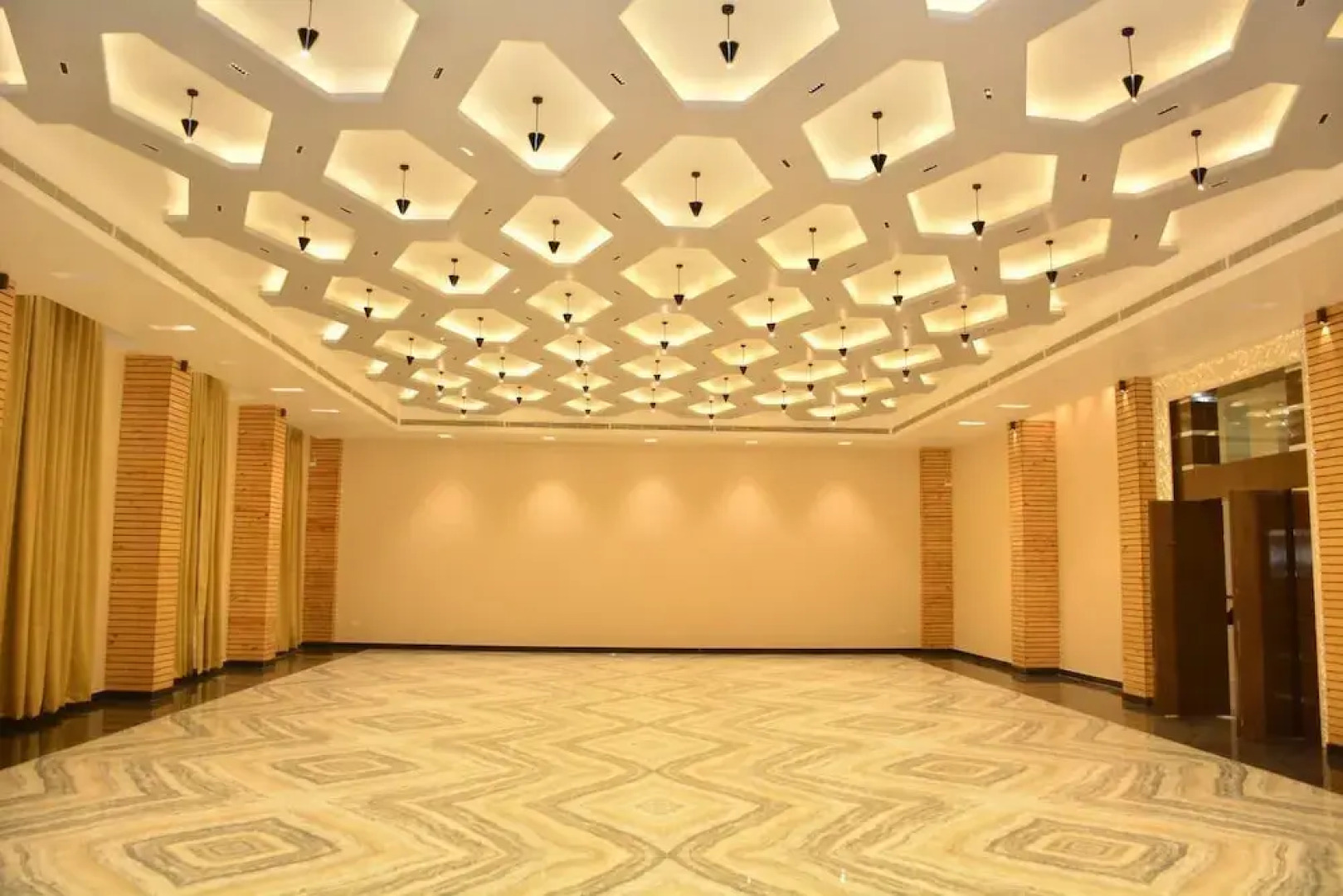 Hotel Grand Surya By Rivaa